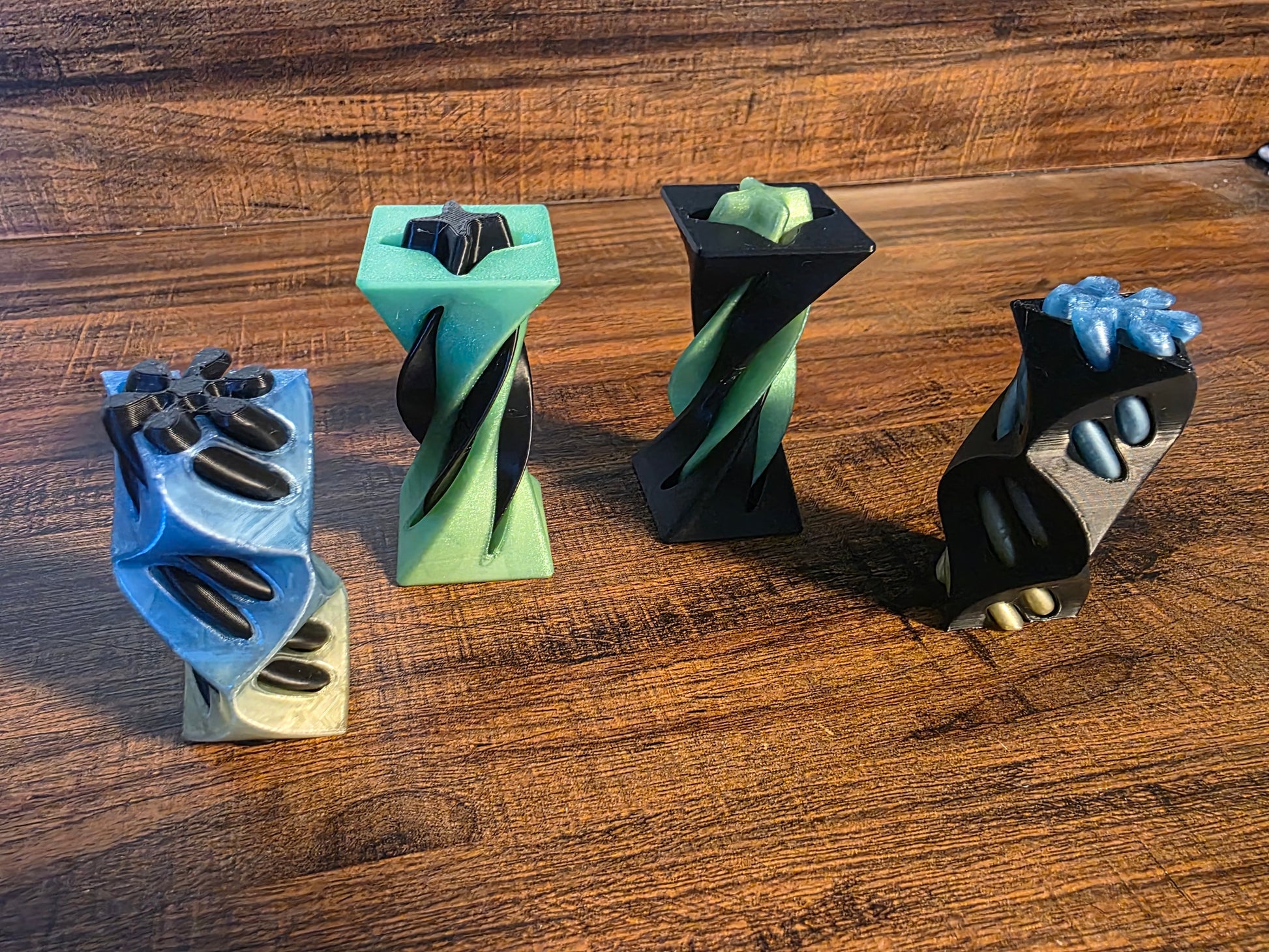 Helix Fidget Toy - 3D Printed Infinity Fidget for Focus & Relaxation