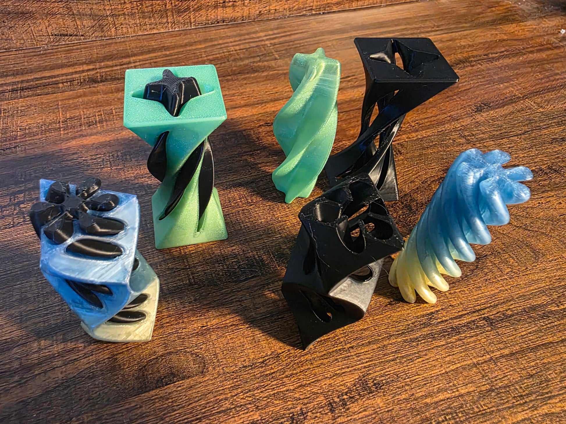 Helix Fidget Toy - 3D Printed Infinity Fidget for Focus & Relaxation