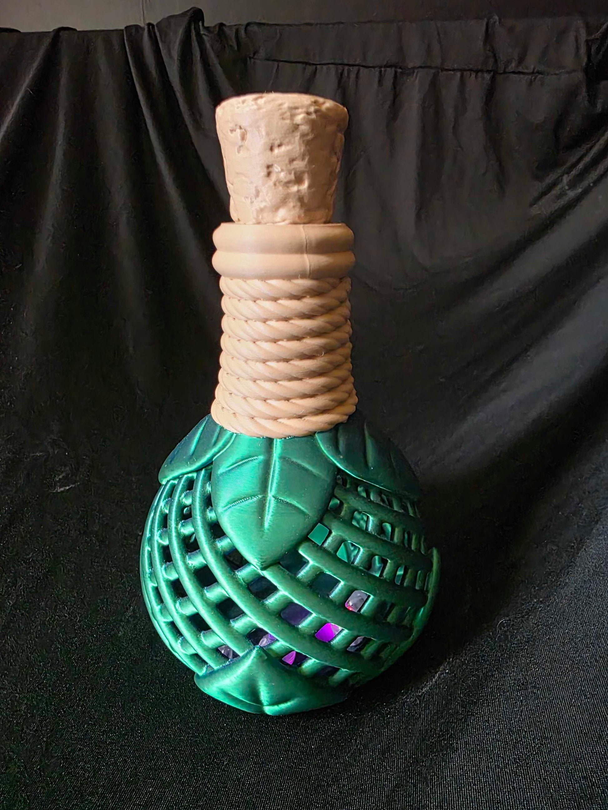 3D Printed Lighted Potion Flask – Fantasy Bottle with Fairy Lights